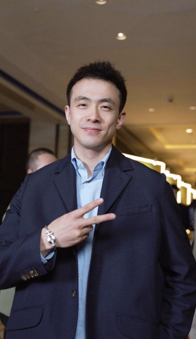 1752132061976062256.jpg 1752132061976062256.jpg